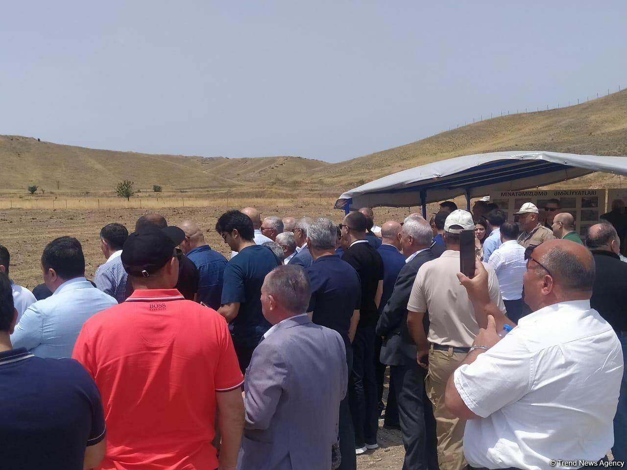 Начался визит представителей политпартий в Карабах