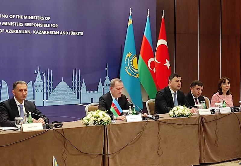 Встреча глав МИД Азербайджана, Турции и Казахстана служит обеспечению безопасности региона