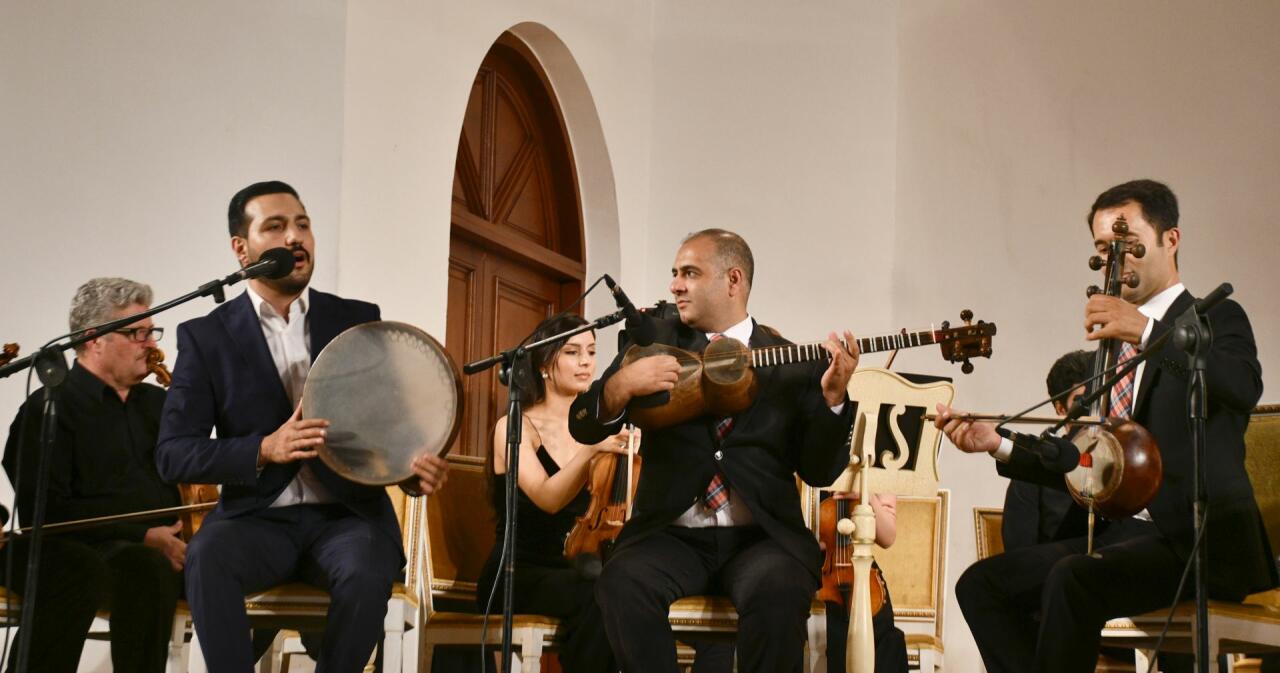 В Баку состоялся благотворительный концерт "Карабахская ночь"
