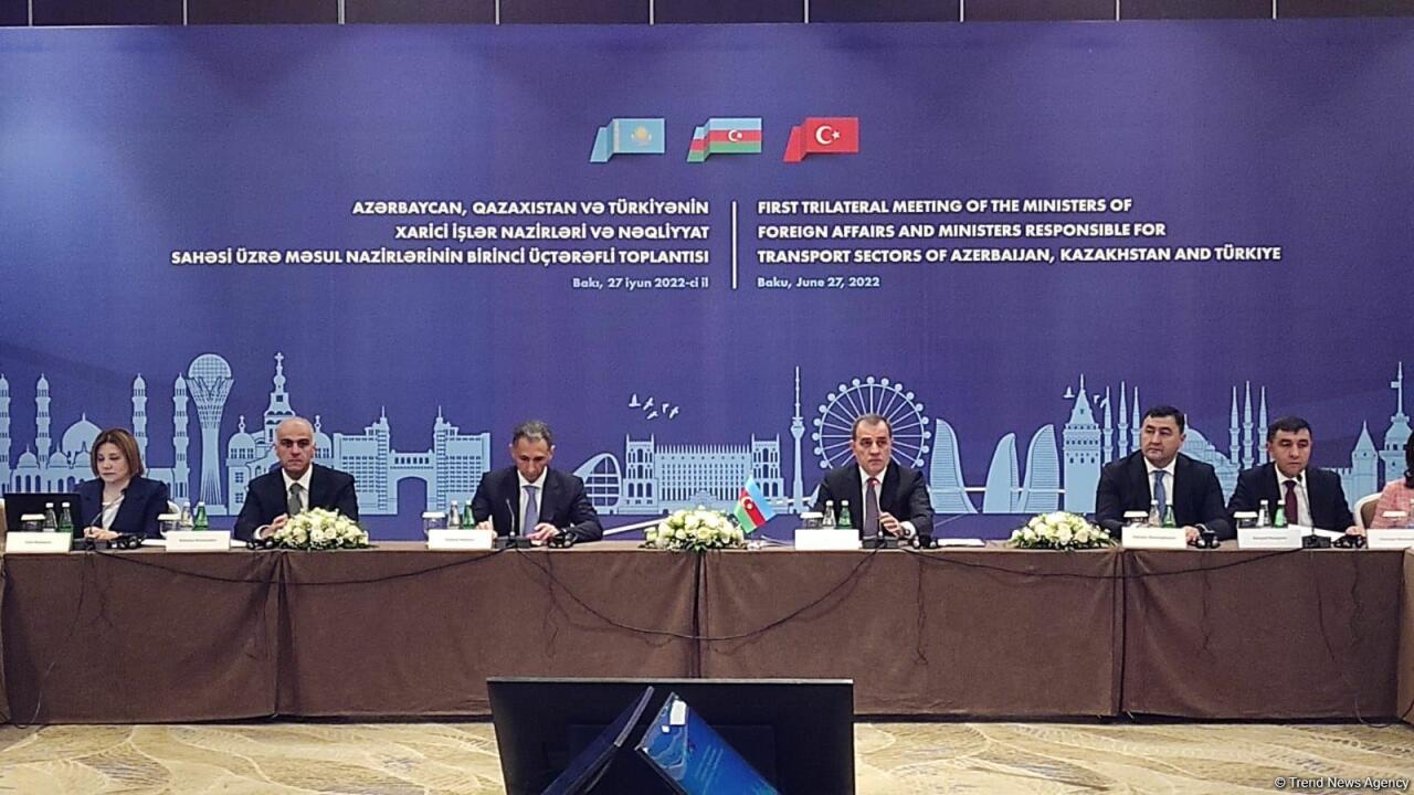Встреча глав МИД Азербайджана, Турции и Казахстана служит обеспечению безопасности региона