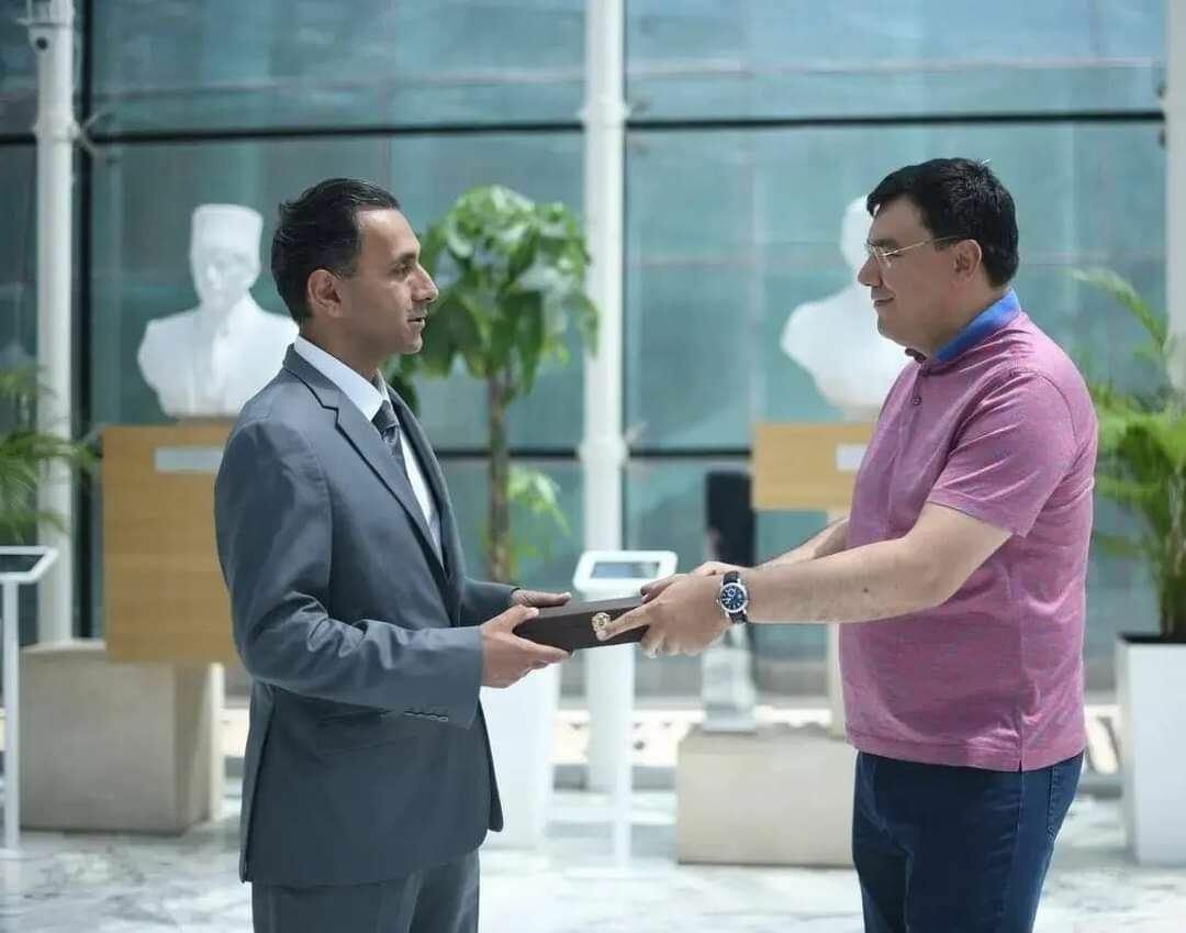 Вице-премьер, министр туризма и культурного наследия Узбекистана посетил Центр мугама