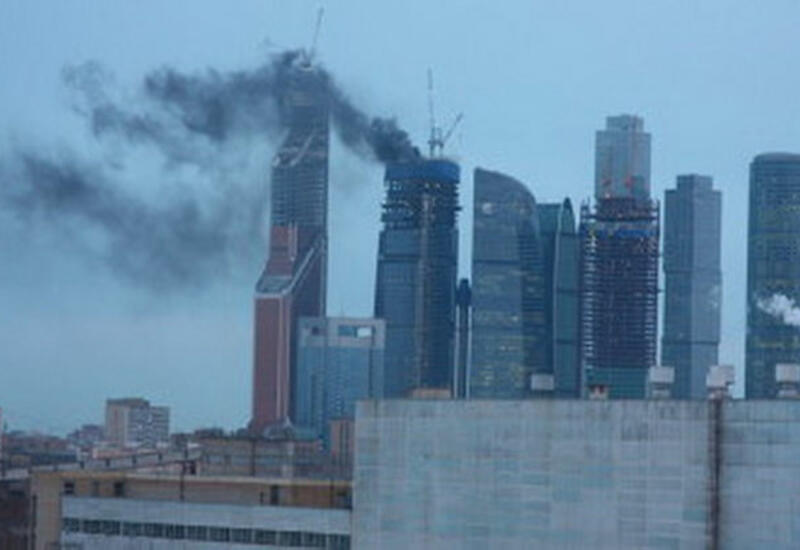 Пожар в одном из небоскребов в "Москва-Сити"