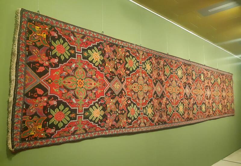 Шушинскому филиалу Музея ковра передан ценный экспонат, сотканный 90 лет назад