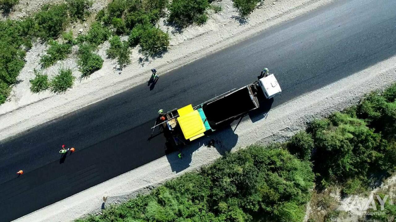 Oğuz-Şəki yolu yenidən qurulur