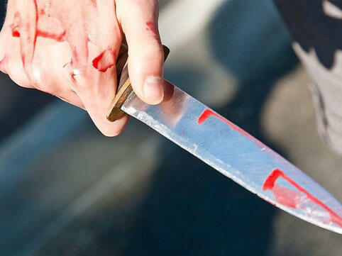 Житель Гахского района ударил ножом односельчанина