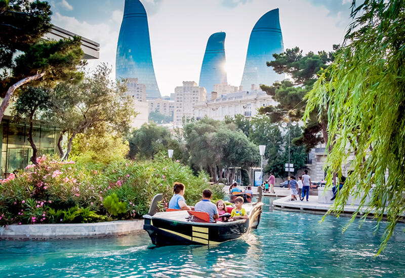 Граждане какой страны больше всего посещают Азербайджан?