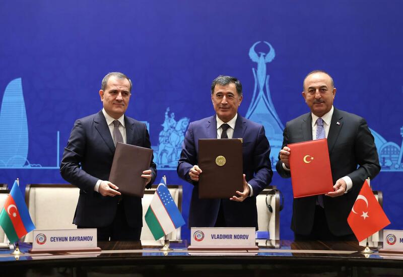 Турция, Азербайджан и Узбекистан усиливают роль в рамках проекта "Один пояс - один путь"