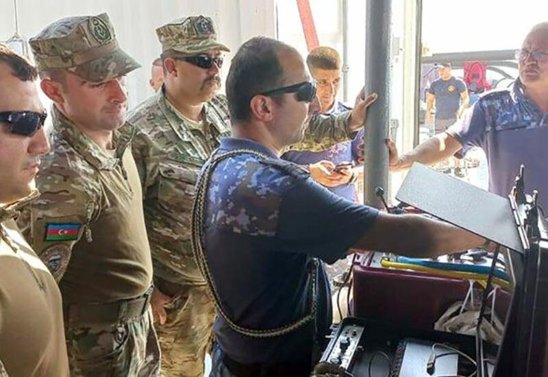 Азербайджанские военнослужащие на учениях в Румынии