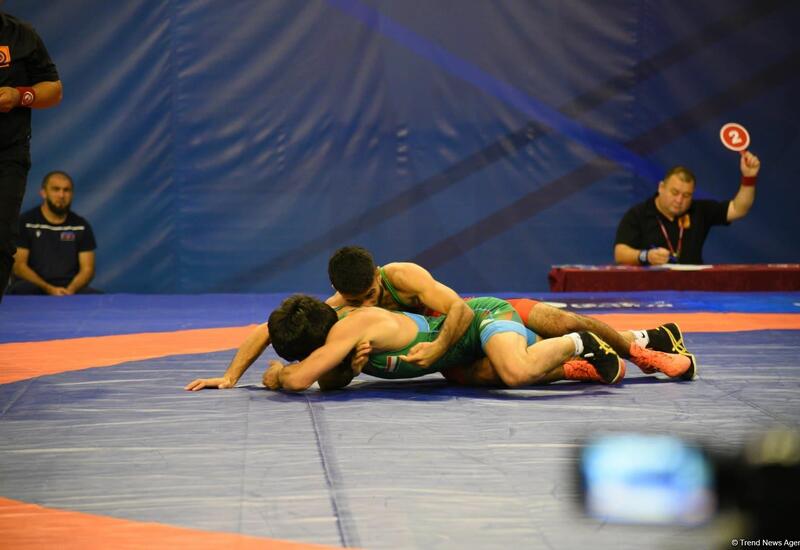 Азербайджанские борцы вышли в полуфинал соревнований Исламиады