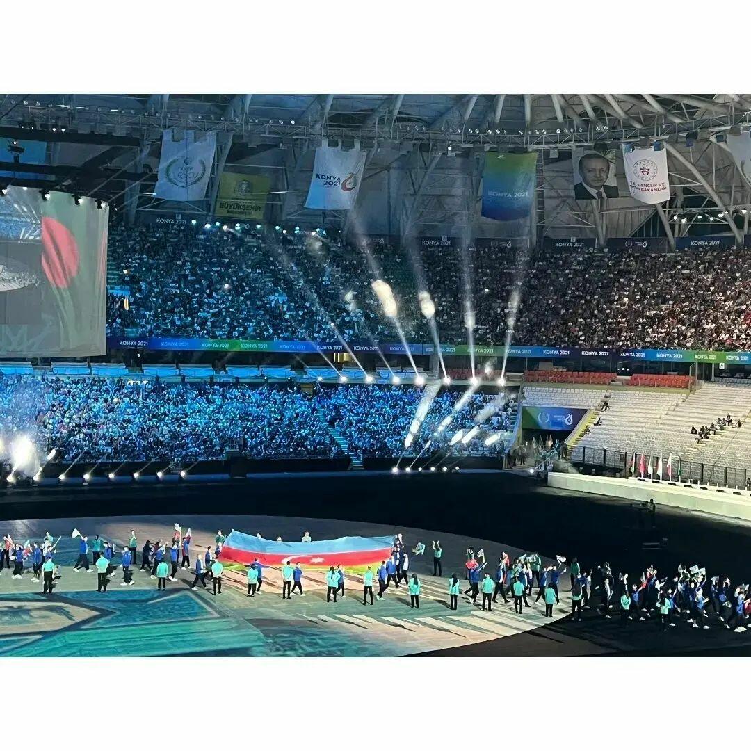 Первый вице-президент Мехрибан Алиева на официальной странице в Instagram поделилась кадрами с церемонии открытия V Игр исламской солидарности в Конье