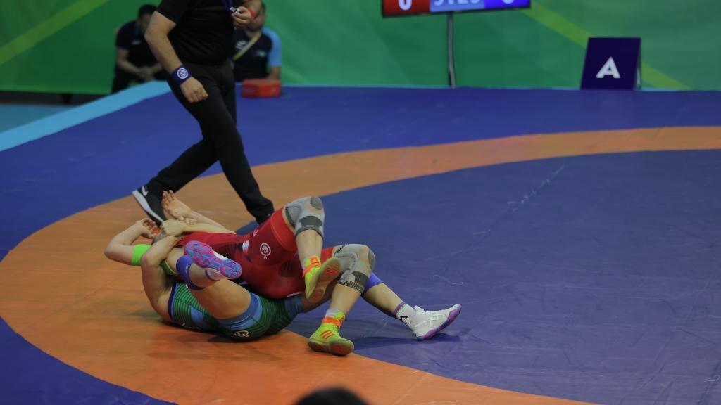 Азербайджанские спортсменки вышли в следующий этап соревнований по борьбе на Исламиаде