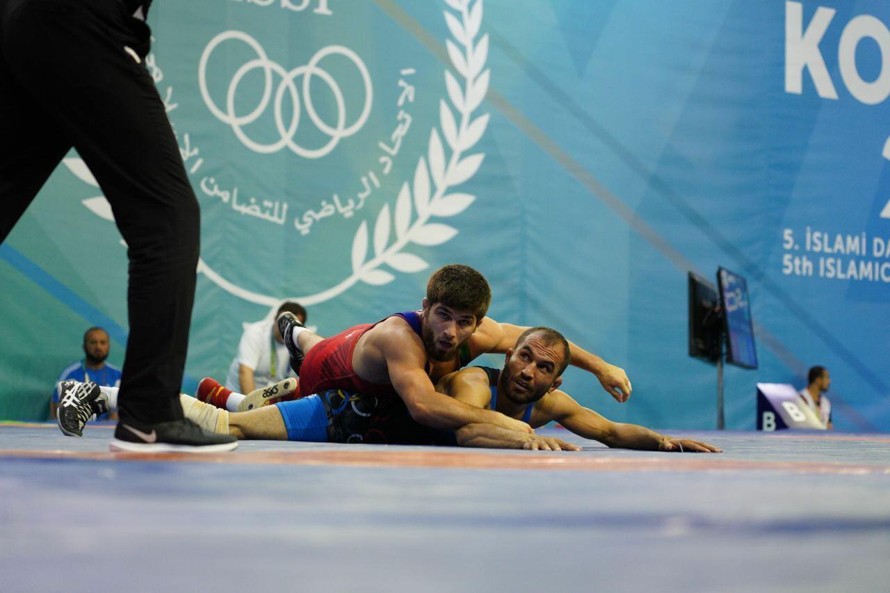 Ряд азербайджанских борцов вышел в полуфинал на Исламиаде в Конье