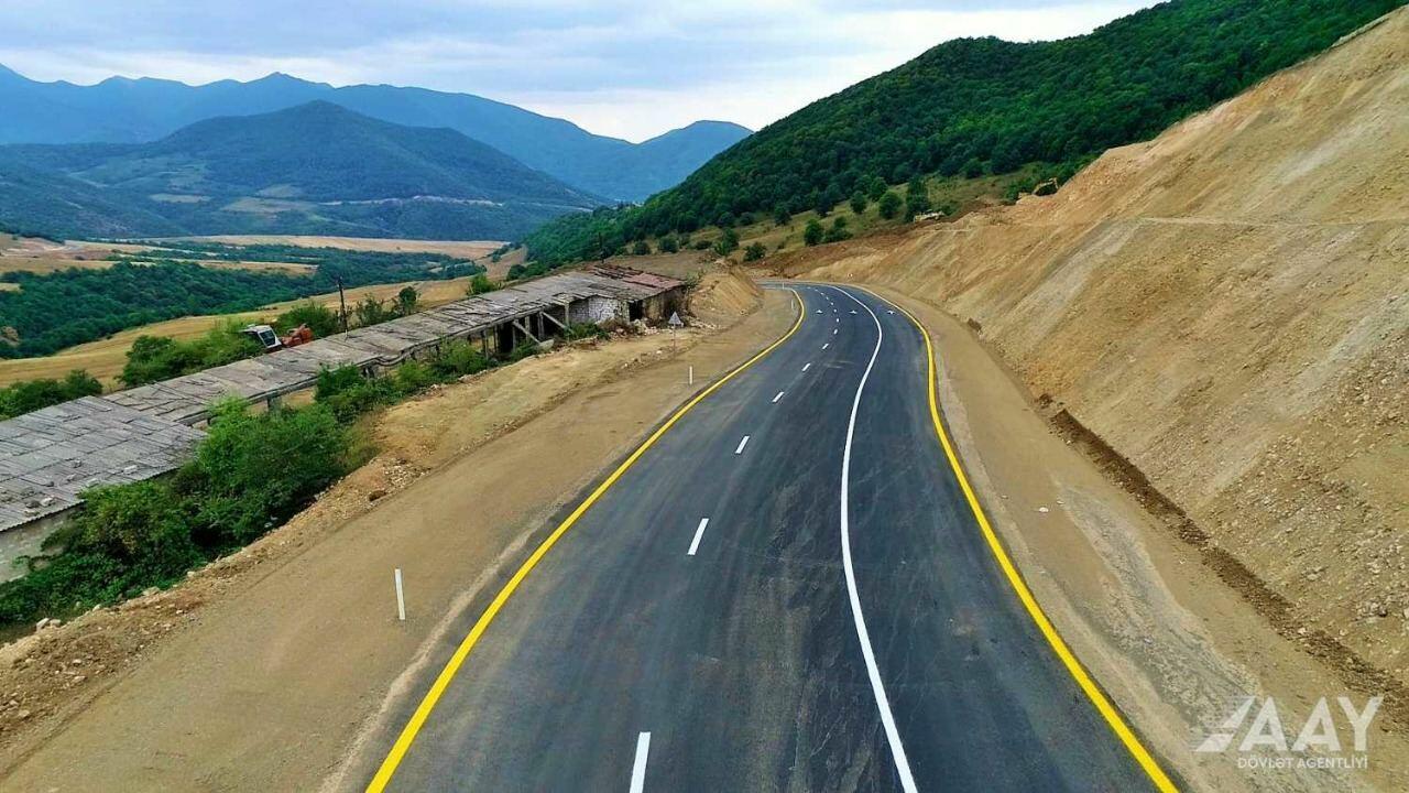 Завершено строительство новой автодороги в обход города Лачин
