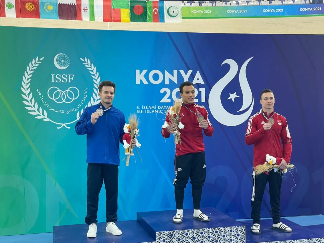 Азербайджанский гимнаст Никита Симонов завоевал 