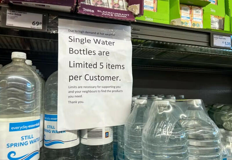 Лондонский супермаркет Aldi ввел ограничение на покупку бутилированной воды