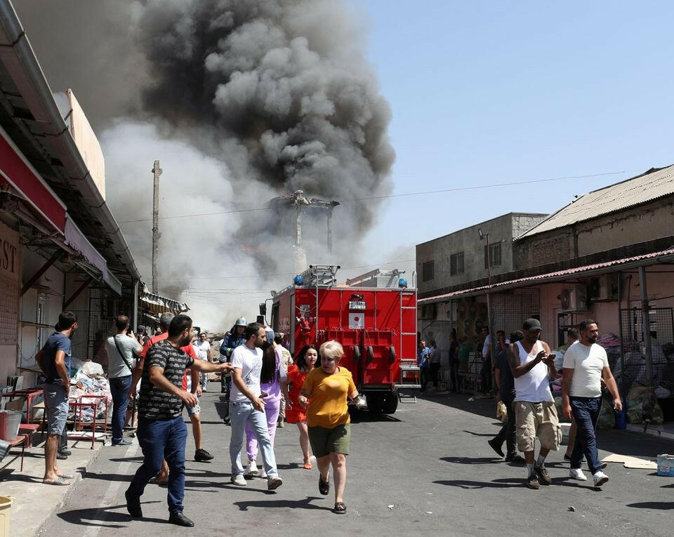 При взрыве в Ереване погибли 6 человек, 18 пропали без вести