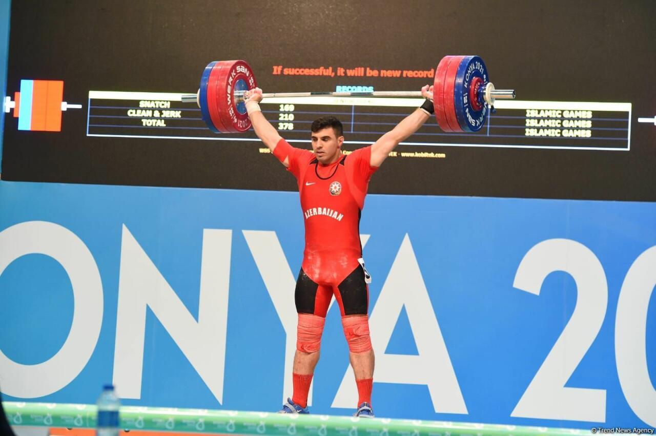 Азербайджанский тяжелоатлет выиграл "серебро" V Игр исламской солидарности