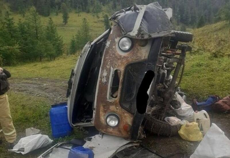 Водитель без прав пострадал в ДТП на Алтае