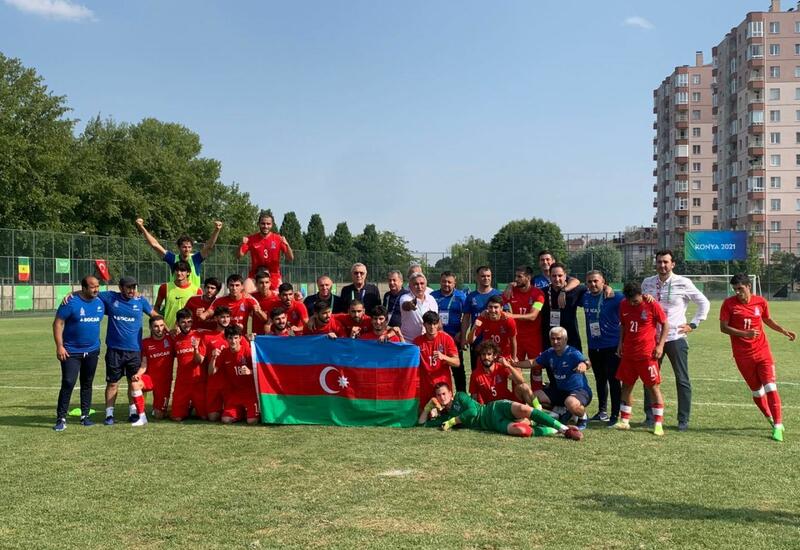 23 yaşadək futbolçulardan ibarət Azərbaycan yığması İslamiadanın bürünc medalını qazandı