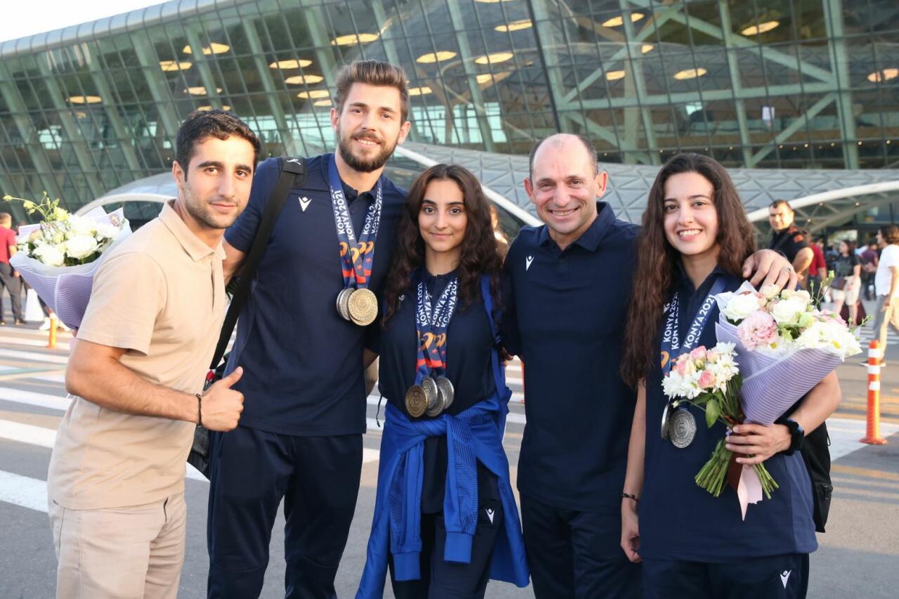 Gimnastlarımız İslamiadadan vətənə medallarla qayıdıblar