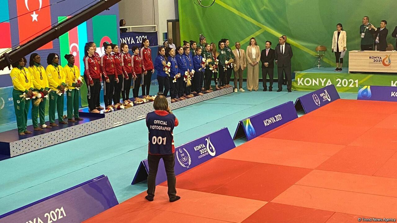 Азербайджанские дзюдоистки завоевали бронзовую медаль Исламиады