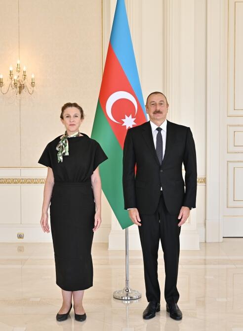 Президент Ильхам Алиев принял верительные грамоты новоназначенного посла Новой Зеландии