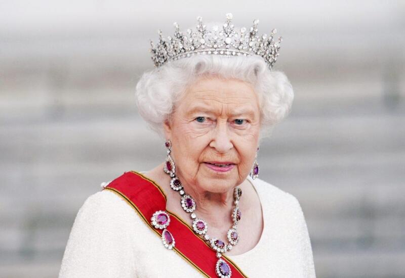 Съемки шестого сезона сериала «Корона» будут приостановлены из-за смерти Елизаветы II