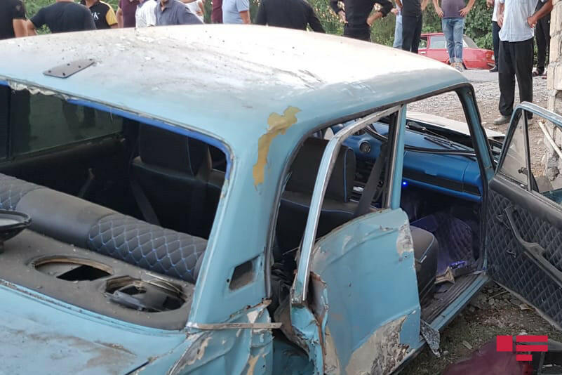Тяжелое ДТП в Гёйчае, погибли 13-летний школьник и водитель
