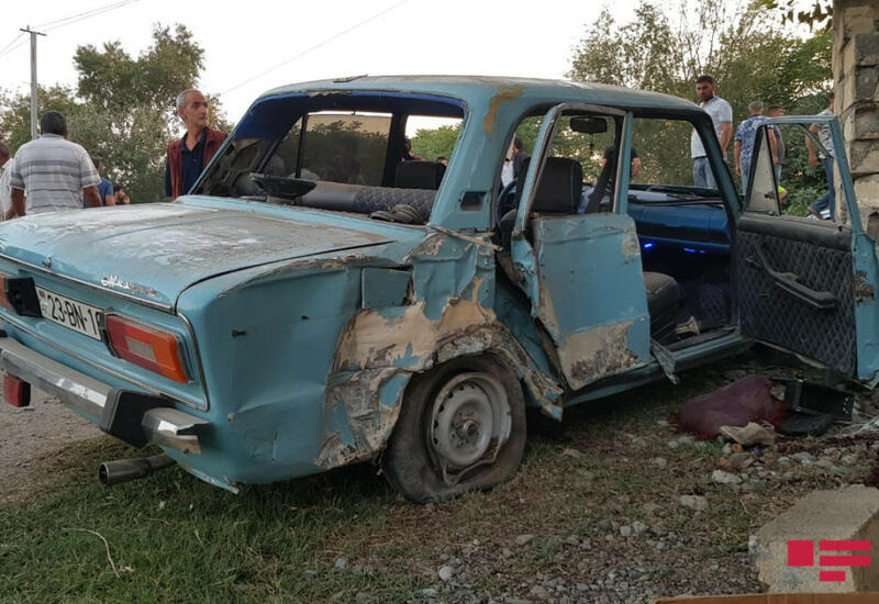 Тяжелое ДТП в Гёйчае, погибли 13-летний школьник и водитель