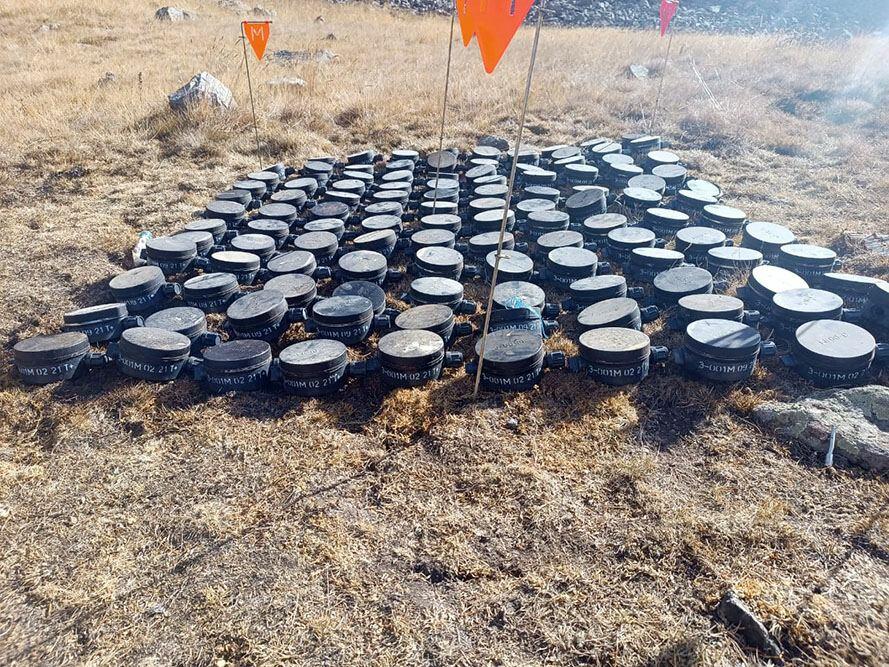 В Лачине обнаружены мины, установленные армянскими ВС