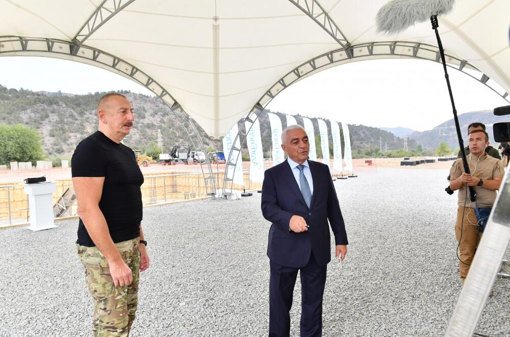 Президент Ильхам Алиев принял участие в церемонии закладки фундамента узловой подстанции "Лачин"