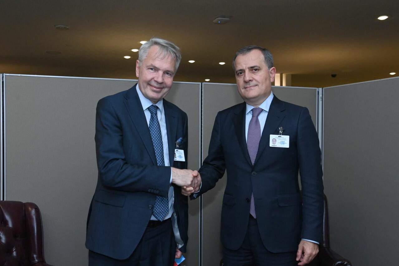 Азербайджан и Финляндия обсудили двусторонние связи