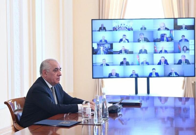 Али Асадов провел расширенное заседание Кабмина