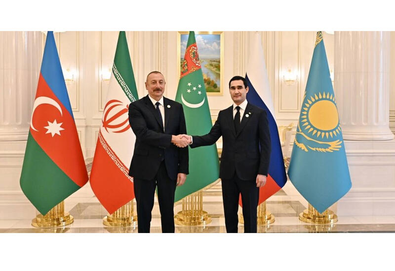 Президент Ильхам Алиев: Нас радует то, что сегодня братский Туркменистан идет по пути стабильного и динамичного развития и добивается больших успехов