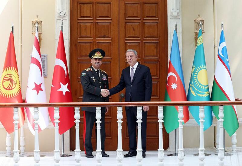 Министры обороны Азербайджана и Турции обсудили последние провокации Армении