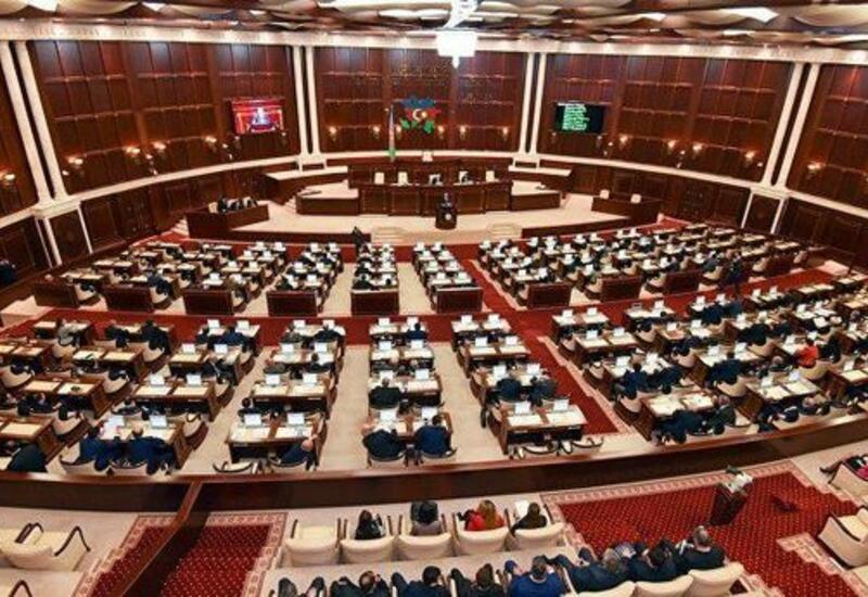 Парламент Азербайджана принял в I чтении законопроект об исполнении госбюджета на 2022 г.