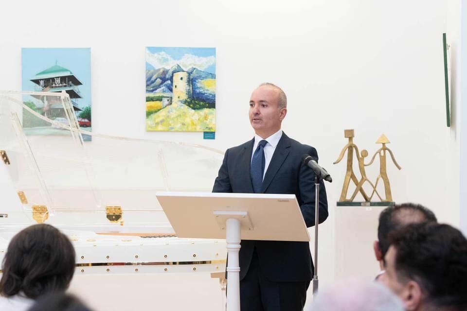 В Вене открылась выставка "Мое сердце в Карабахе"