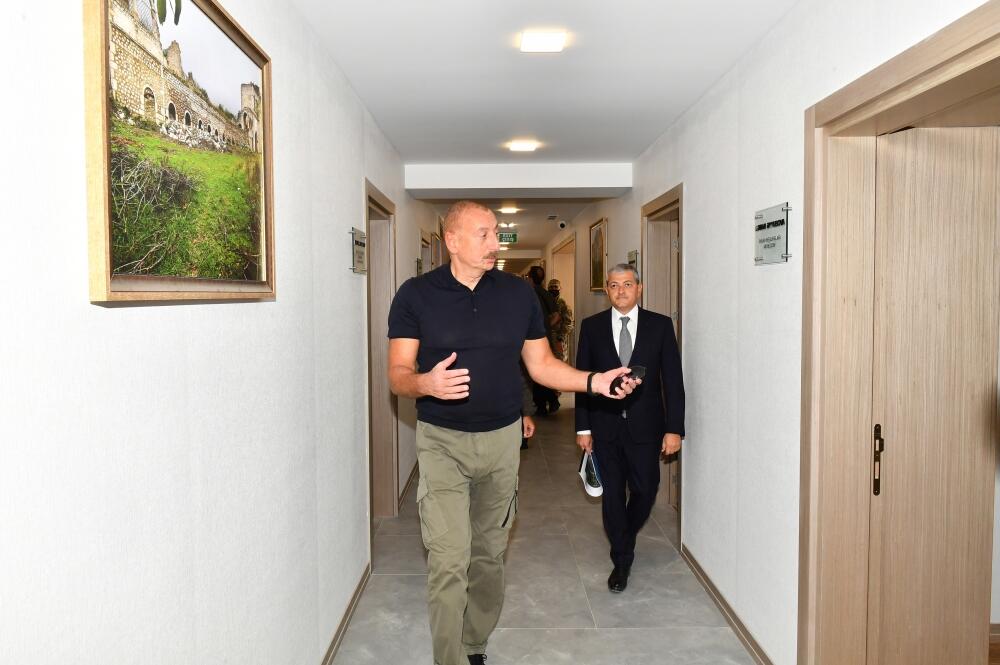 Президент Ильхам Алиев и Первая леди Мехрибан Алиева ознакомились с условиями, созданными в здании специального представительства Президента Азербайджанской Республики в Шушинском районе