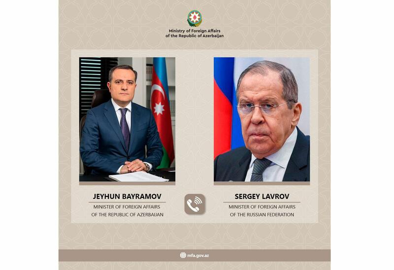 Джейхун Байрамов и Сергей Лавров обсудили выполнение трехсторонних заявлений