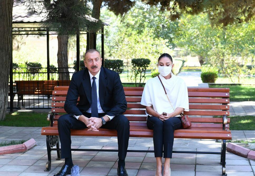 Хроника Победы (30.09.2020): Президент Ильхам Алиев и Первая леди Мехрибан Алиева встретились с ранеными военнослужащими, лечащимися в Центральном военном клиническом госпитале минобороны