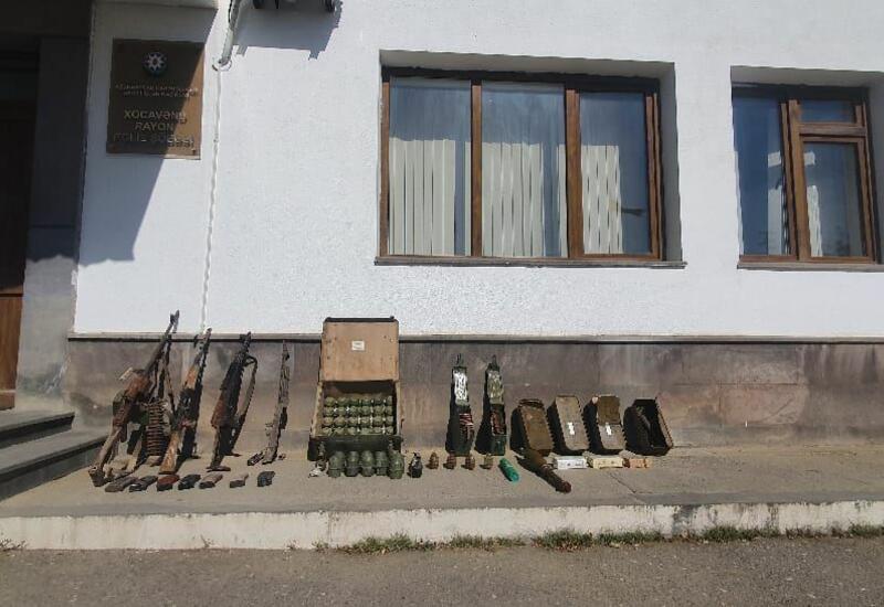 Убегая из Ходжавенда, армяне побросали оружие и боеприпасы