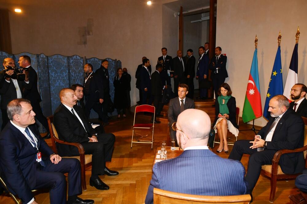 В Праге вновь состоялась встреча Президента Ильхама Алиева с Президентом Франции, Президентом Совета Европейского Союза и премьер-министром Армении