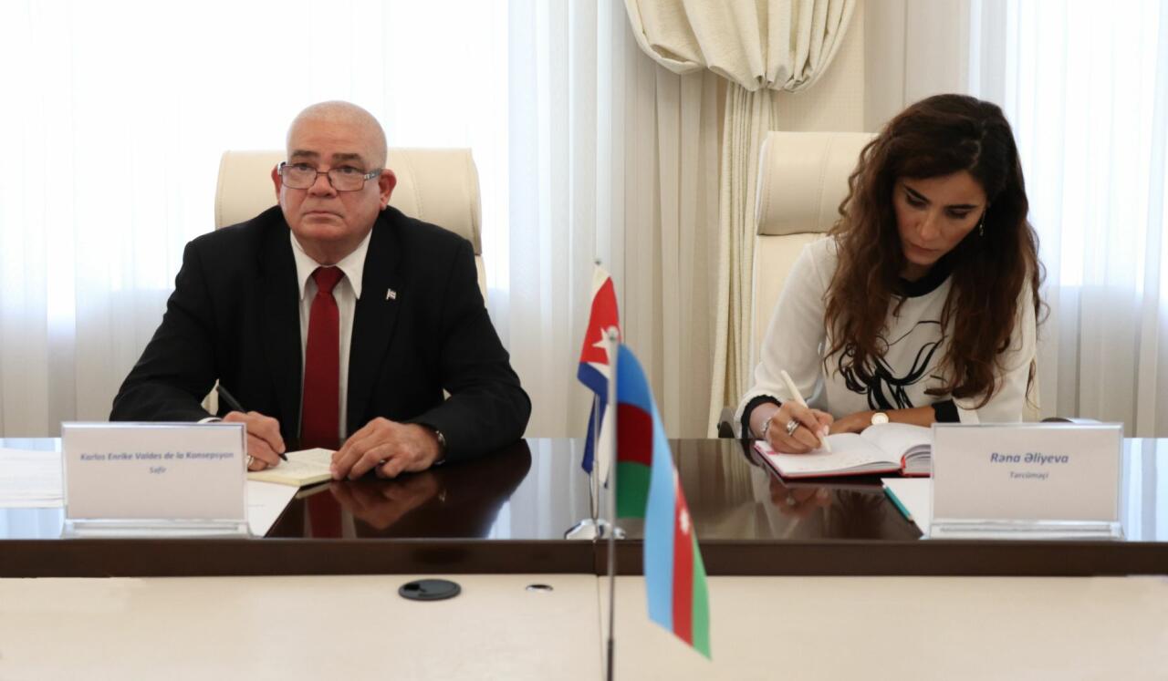 Теймур Мусаев обсудил с послом Кубы сотрудничество в области здравоохранения