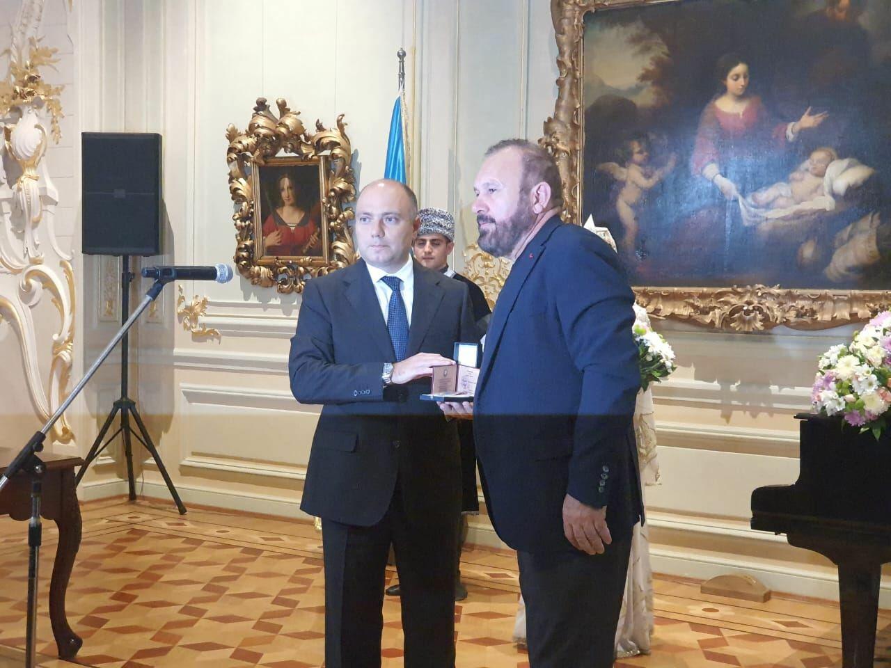 В Баку состоялась церемония награждения деятелей культуры