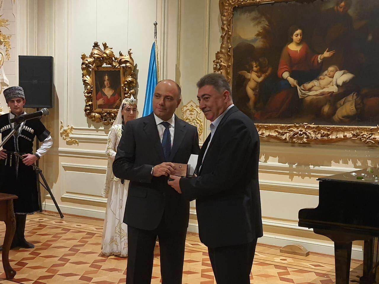 В Баку состоялась церемония награждения деятелей культуры