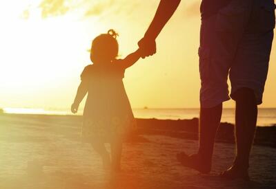 Как отношения с отцом влияют на выбор партнера и как это исправить