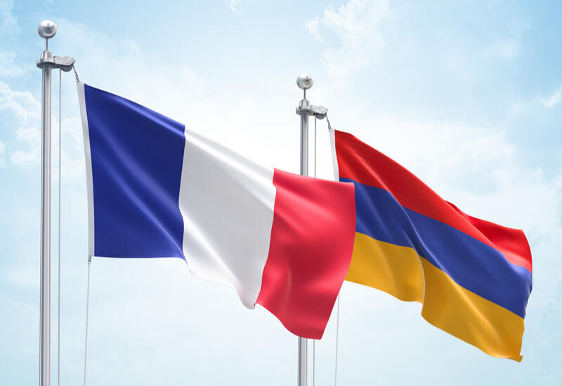 Франция обещает Армении больше оружия