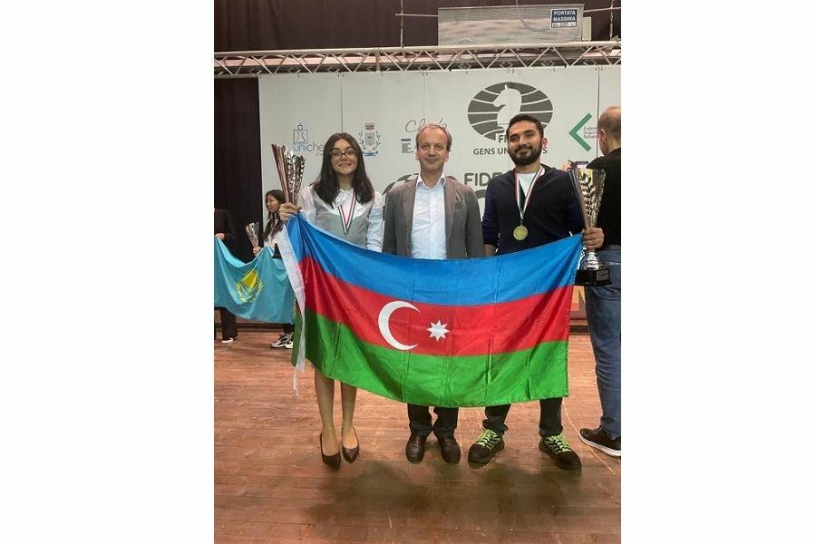 FIDE prezidenti azərbaycanlı dünya çempionlarını təbrik etdi