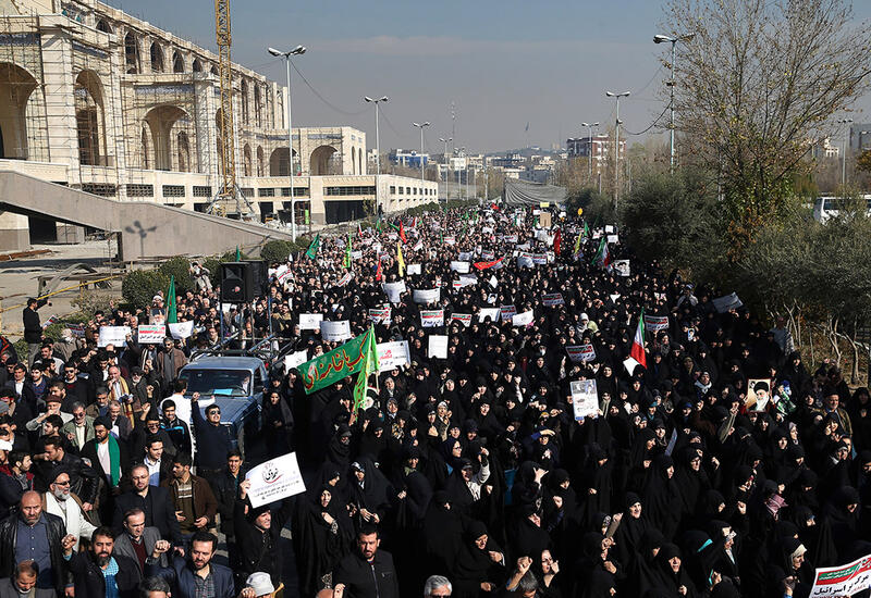 Протесты в Иране ожесточились