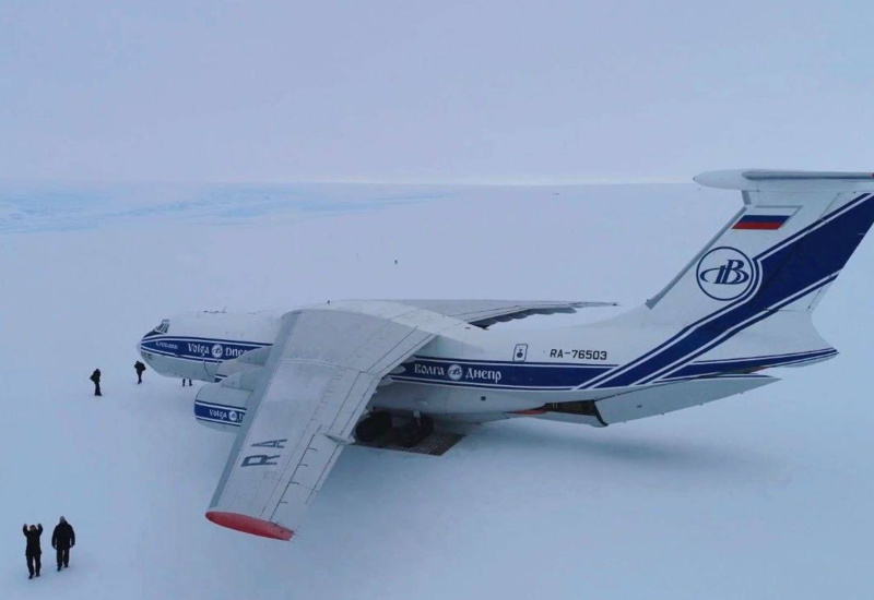 Новый российский аэродром в Антарктиде начал принимать первые самолеты